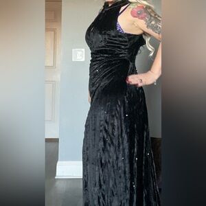 Vintage Tailored Velvet Evening Dress– Vintage Elegance ✨